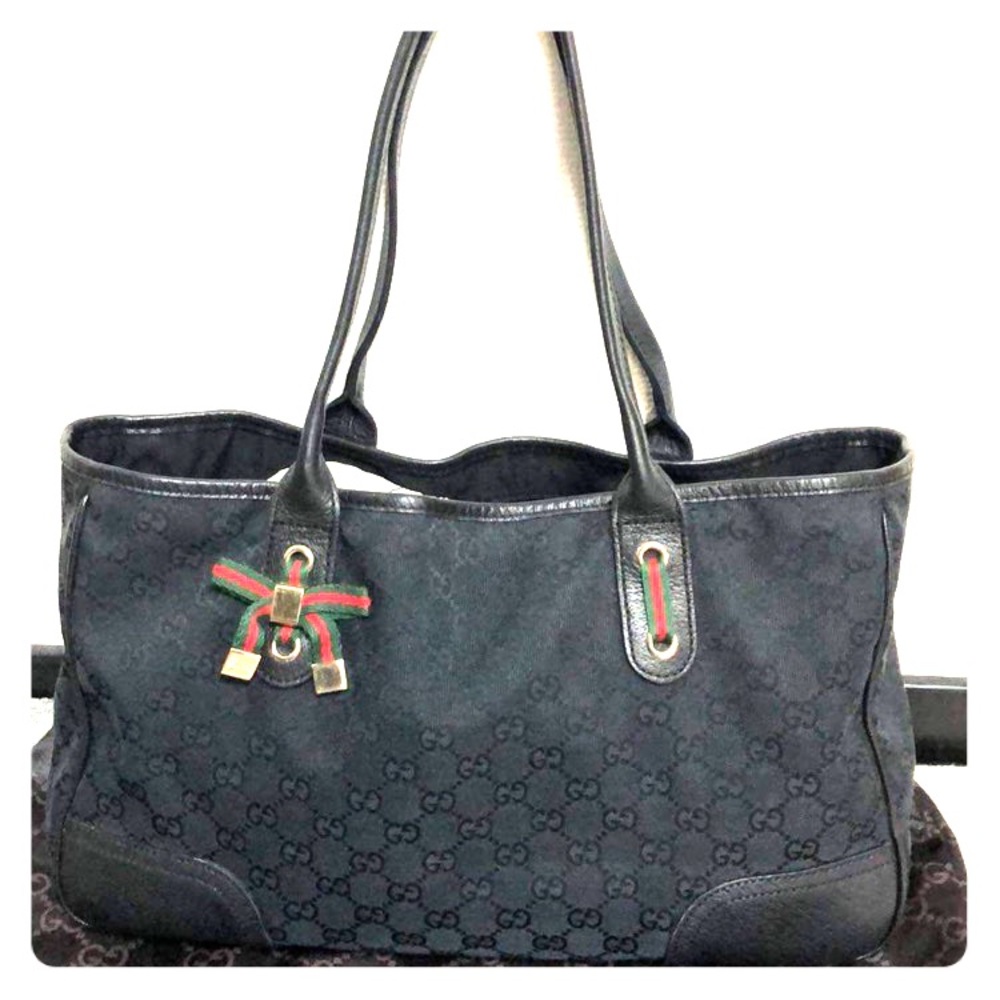 Gucci Shoulder Bag Authentic